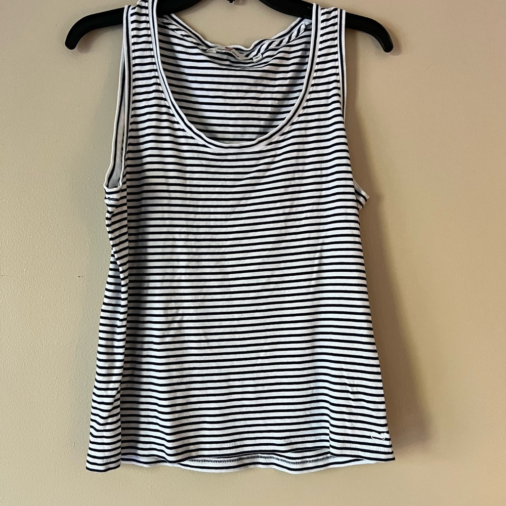 Vineyard and vine classic tank size L